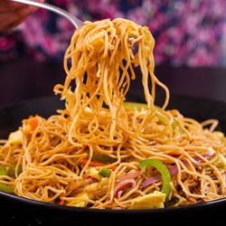 Egg Singapore Chowmein 1