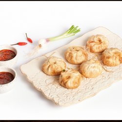 chilli chicken momos 1